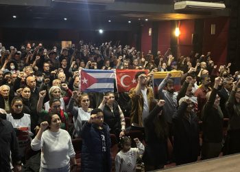 67. Yılında Halkta Yaşayan Devrim – İzmir